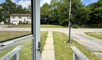 111 Washington St, Baileyville, ME 04694