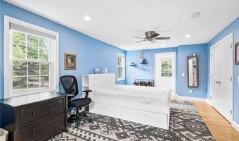 36 Daniel Dr, North Kingstown, RI 02852