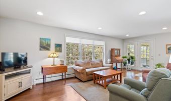 32 Wildersburg Cmn, Barre, VT 05641