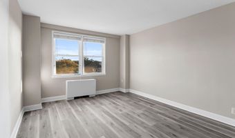 510 Deal Lake Dr 5J, Asbury Park, NJ 07712