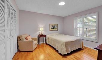 444 Glenbrook Dr, Atlantis, FL 33462