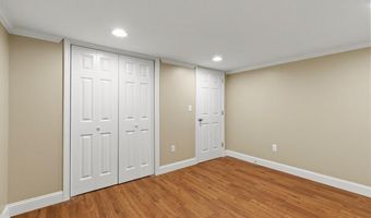 14 Fox Hollow Dr, Auburn, ME 04210