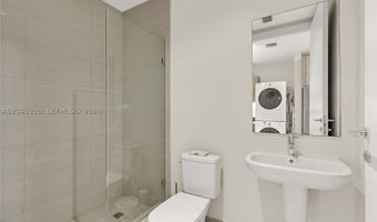 3300 NE 188th St 318, Aventura, FL 33180