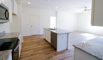 2016 Gadwall Dr, Alabaster, AL 35007