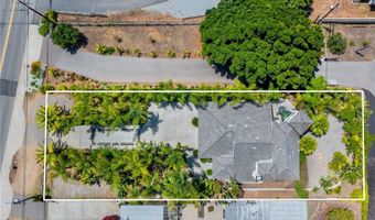 210 N Stage Coach Ln, Fallbrook, CA 92028