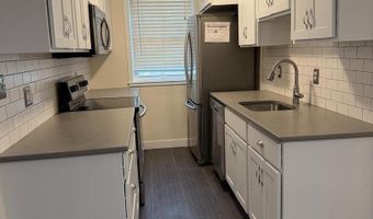 514 RIDGE Rd SE 111, Washington, DC 20019