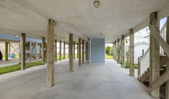 109 E Terminal Blvd, Atlantic Beach, NC 28512