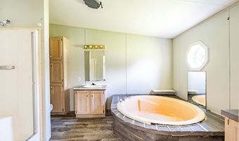 107 Oakridge Dr, Americus, GA 31709