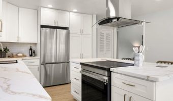 517 Sumner Ave, Aptos, CA 95003