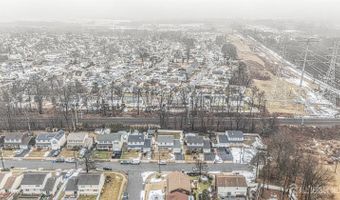 52 Westside Ave, Avenel, NJ 07001