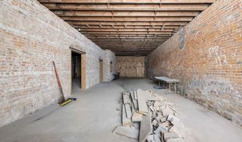 941 W Broad St, Columbus, OH 43222