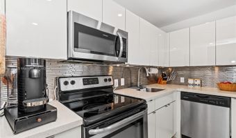 3301 N Country Club Dr 607, Aventura, FL 33180