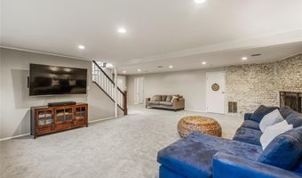 95 The Dell, Albertson, NY 11507