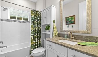 5822 SILVER SUN Dr, Apollo Beach, FL 33572