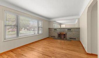 8464 Becker Ave, Allen Park, MI 48101