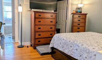 17 Stone Ave, Warwick, RI 02889