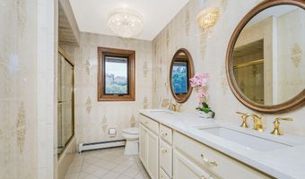 26 Altoona Ave, Staten Island, NY 10306