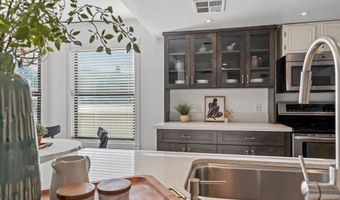 5759 W DRAKE Ct, Chandler, AZ 85226