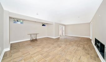 4406 HUNTCHASE Dr, Bowie, MD 20720