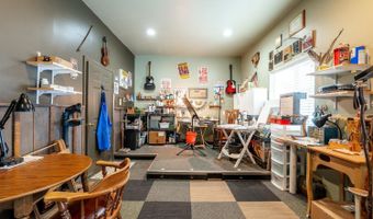 340 N Lobban Ave, Buffalo, WY 82834