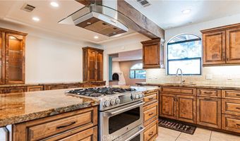 2240 W 231st St, Torrance, CA 90501
