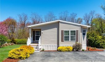 40 Campbell Cir, East Greenwich, RI 02818