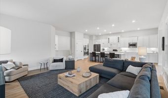 333 Crest Ln, Adams Twp., PA 16046