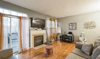 822 FARAWAY Ct, Bowie, MD 20721