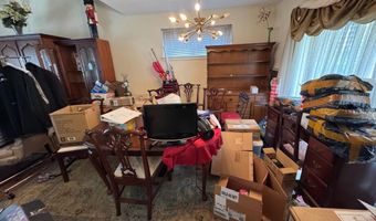 9831 SINGLETON Dr, Bethesda, MD 20817