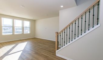 723 W Spaniel Dr, Ann Arbor, MI 48108