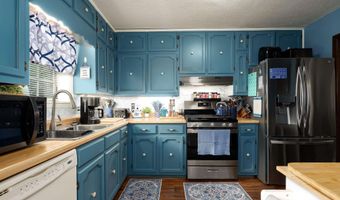 802 6TH Ave, Alabaster, AL 35007