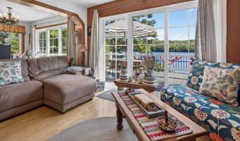 202 Bear Cove Rd, Baileyville, ME 04694