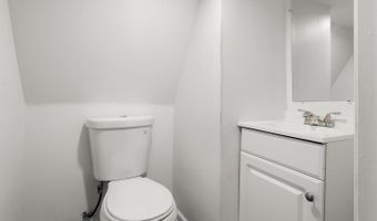 2005 SINCLAIR Ln, Baltimore, MD 21213