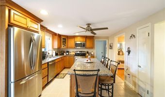 40 Wisteria Dr, Coventry, RI 02816