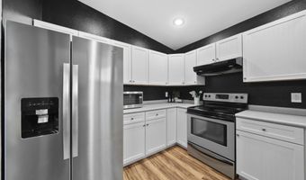 906 SONATA Ln, Cheyenne, WY 82007