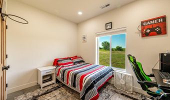 16 Peak View Dr, Buffalo, WY 82834