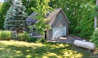 8280 W Rolston Rd, Argentine, MI 48451