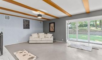 2210 Skyline Dr, Bartlesville, OK 74006