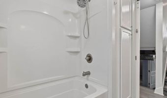 3795 E Sunnyside Rd, Ammon, ID 83406