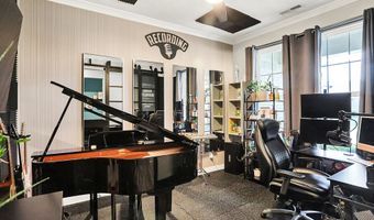 3592 Gillsland Rd, Bargersville, IN 46106