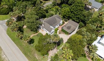 145 Bay Ave, Apalachicola, FL 32320