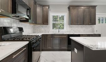 605 BAY Blvd, Bayville, NJ 08721