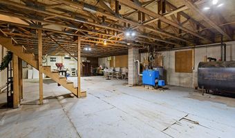 279 Dunn Rd, Belgrade, ME 04917