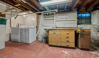 16 Bethel St, Bristol, CT 06010