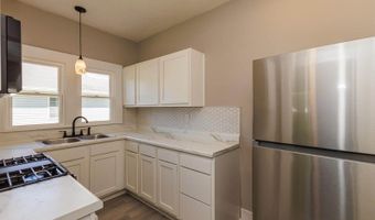 1707 W 8th St, Anderson, IN 46016
