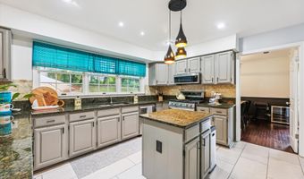 1710 PEBBLE BEACH Dr, Bowie, MD 20721