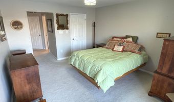 20588 CORNSTALK Ter 202, Ashburn, VA 20147