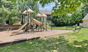 69 Bradford Ct, Aberdeen, NJ 07747