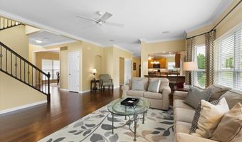 226 Arbor Trails Dr, Ballwin, MO 63021