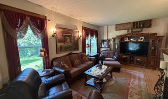1014 S Jay St, Aberdeen, SD 57401